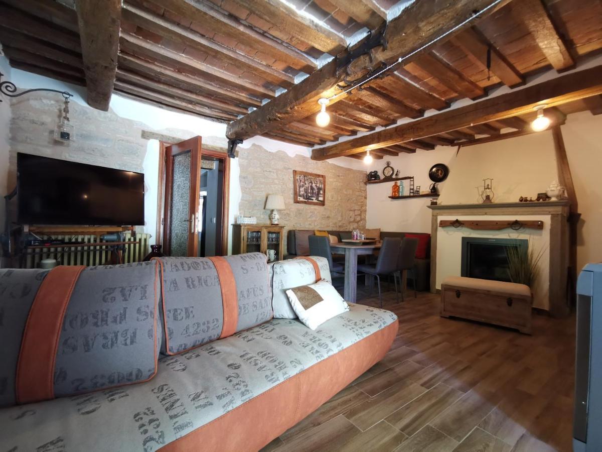 Bed & Breakfast Sentiero 54 Cantiano ภายนอก รูปภาพ